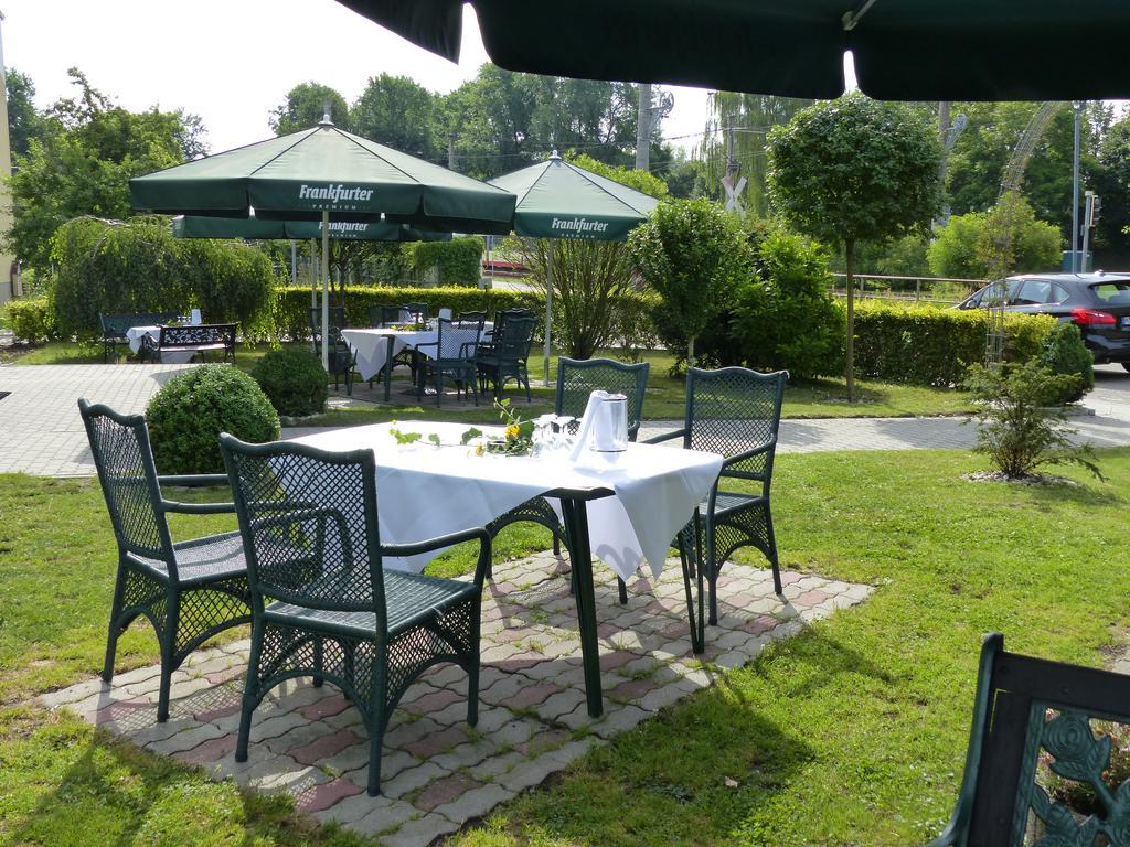 (פרנקפורט (אודר 3 Sterne Hotel Frankfurt-Oder Zur Alten Oder מראה חיצוני תמונה