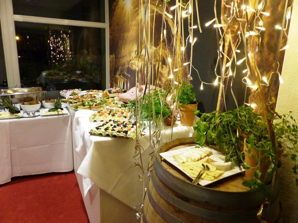 (פרנקפורט (אודר 3 Sterne Hotel Frankfurt-Oder Zur Alten Oder מראה חיצוני תמונה