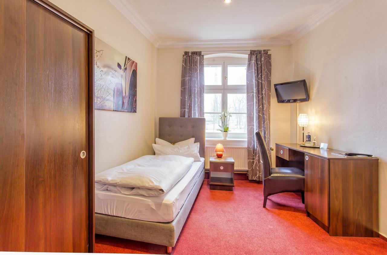 (פרנקפורט (אודר 3 Sterne Hotel Frankfurt-Oder Zur Alten Oder מראה חיצוני תמונה