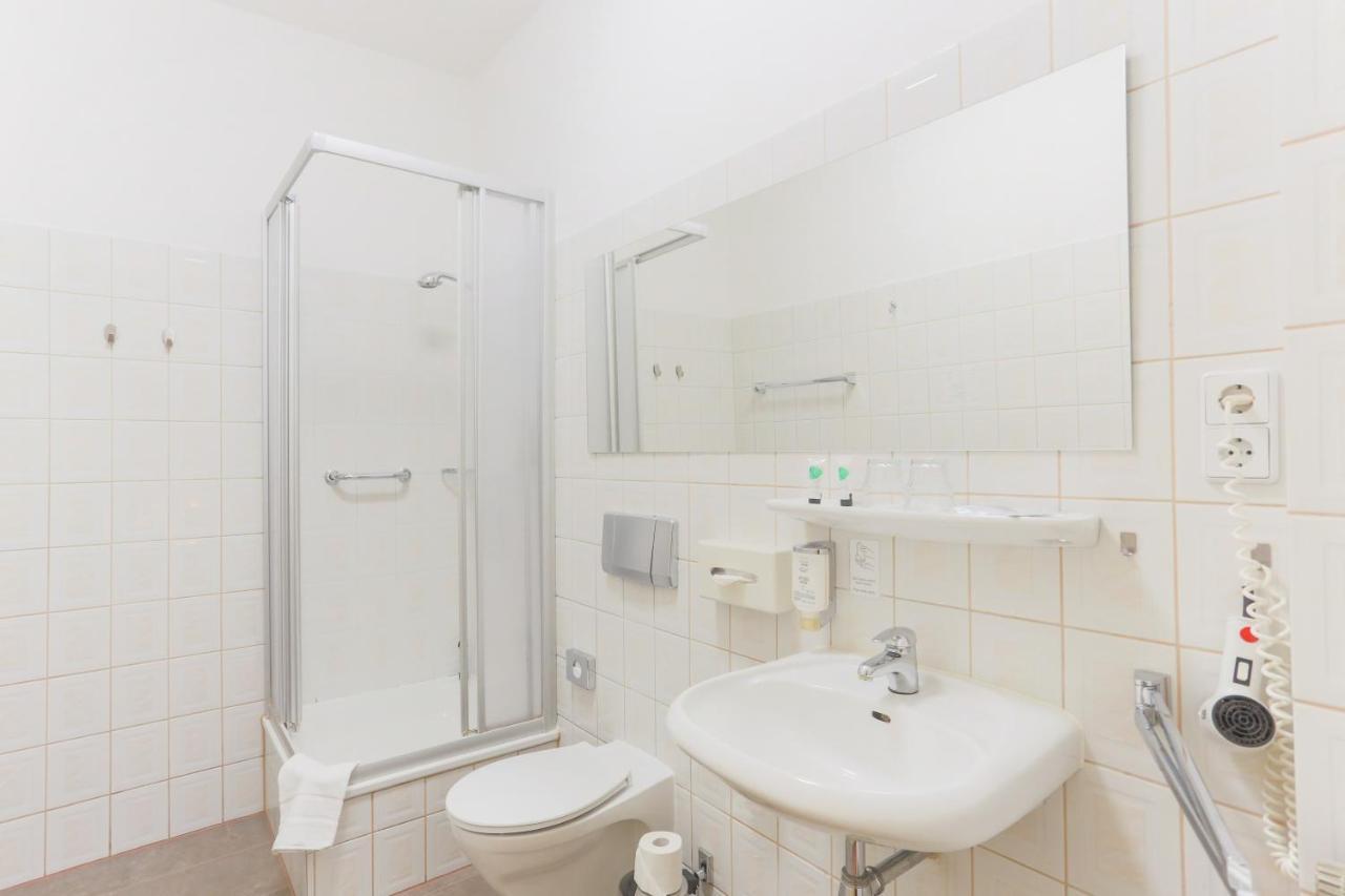 (פרנקפורט (אודר 3 Sterne Hotel Frankfurt-Oder Zur Alten Oder מראה חיצוני תמונה