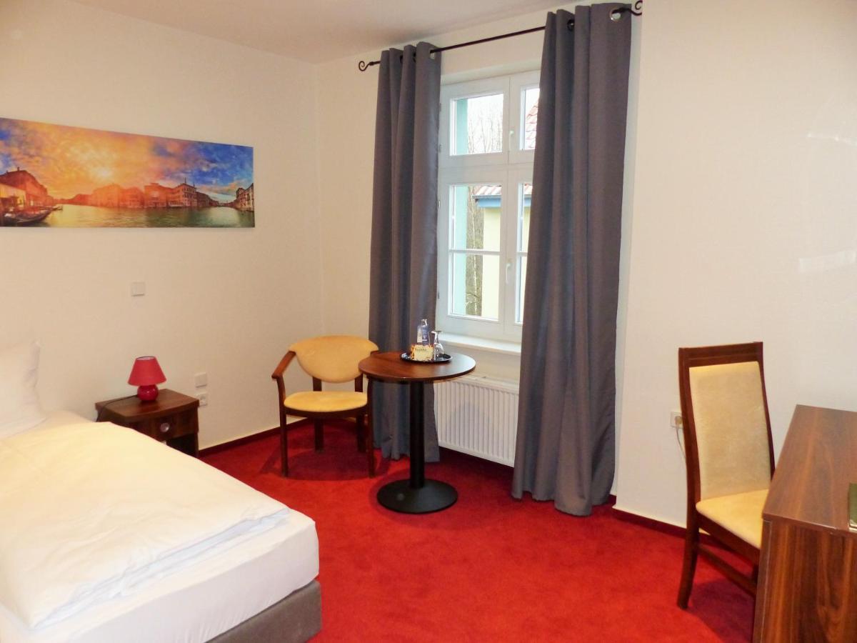 (פרנקפורט (אודר 3 Sterne Hotel Frankfurt-Oder Zur Alten Oder מראה חיצוני תמונה